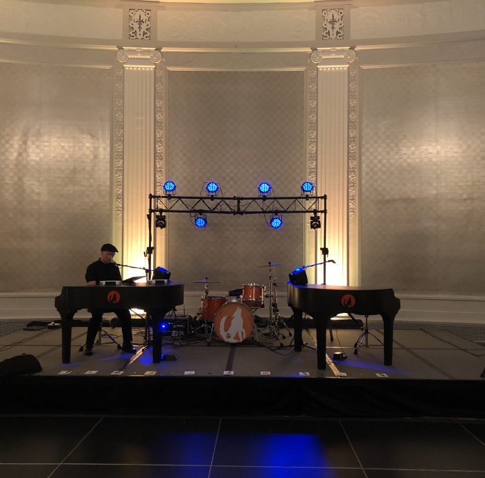 Book live music for your event in Chicago - weddings to corporate parties to holiday events in Chicago book the best entertainment